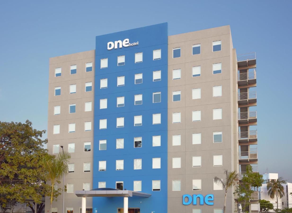 Hotel One Acapulco Diamante Extérieur photo