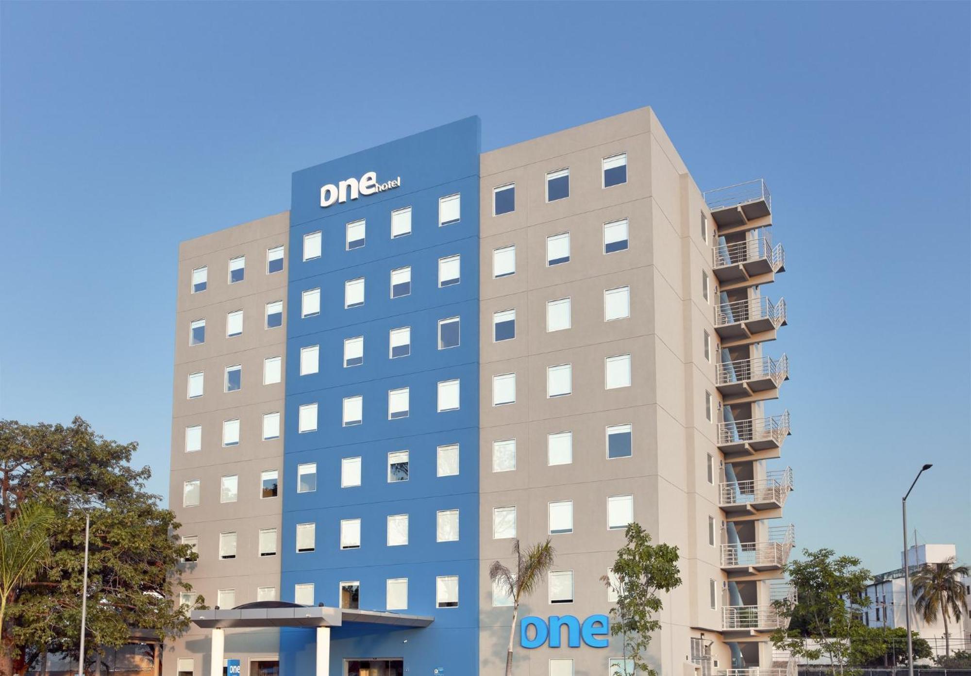 Hotel One Acapulco Diamante Extérieur photo